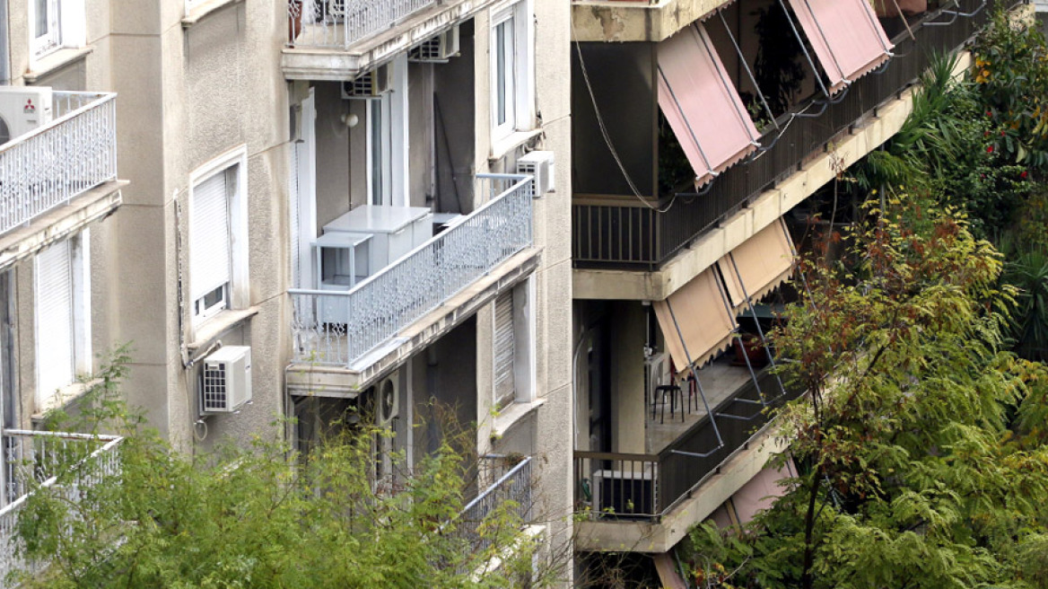 Οι Βρυξέλλες ζητούν επιτάχυνση των ηλεκτρονικών πλειστηριασμών