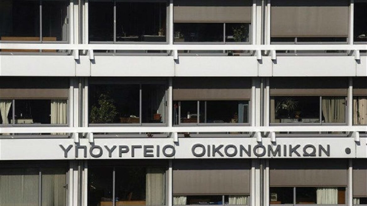 Με ρυθμούς χελώνας οι αιτήσεις των ελευθέρων επαγγελματιών για τις 120 δόσεις