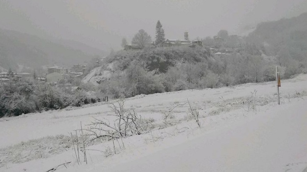 Κλειστά σχολεία από την σφοδρή χιονόπτωση στα ορεινά της Ηπείρου