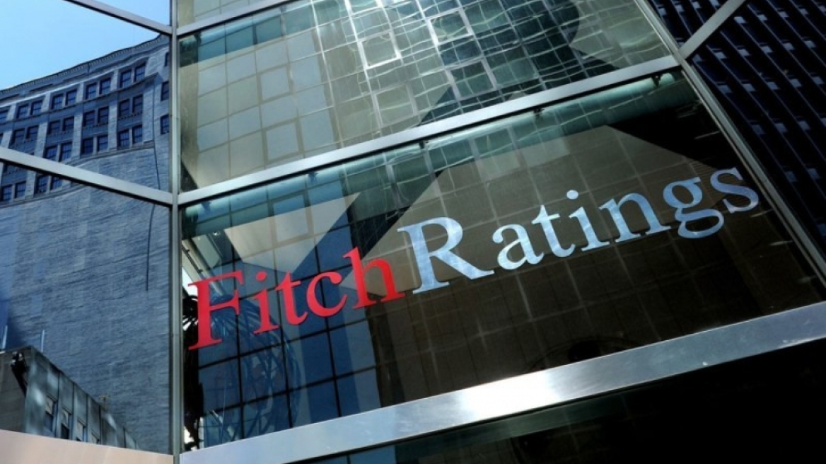 Ο Οίκος Fitch αναβάθμισε την Ελλάδα σε B από B-