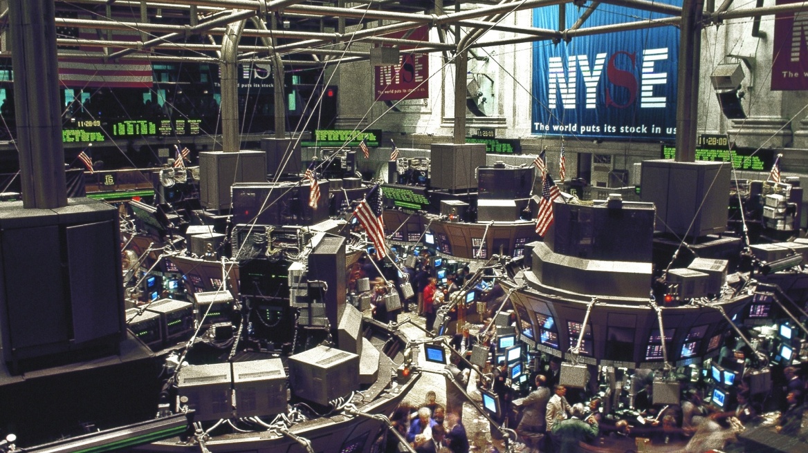 Wall Street: Άνοδος 306 μονάδων για τον Dow Jones