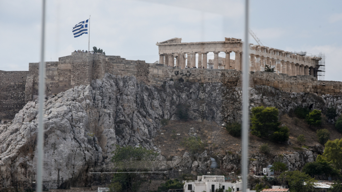 Πάνω από 2,5 εκατ. οι επισκέπτες της Ακρόπολης το δεκάμηνο του 2017