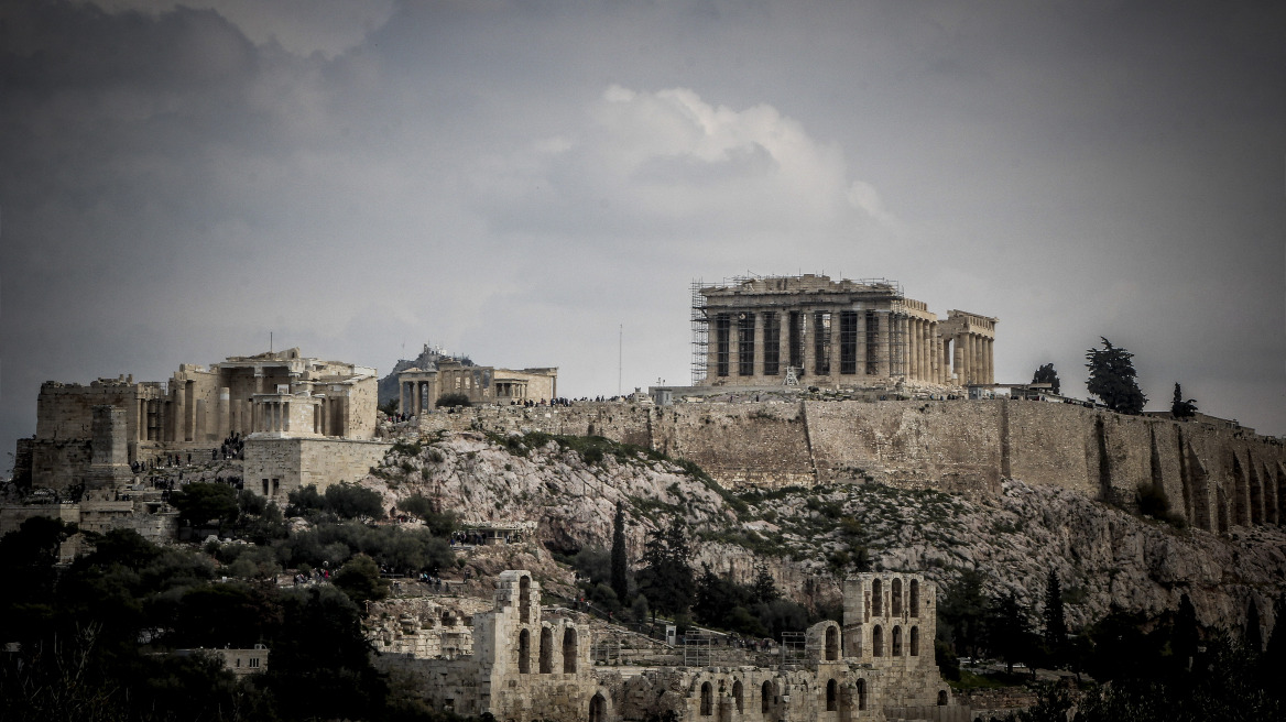 Μια φανταστική εμπειρία: Την Κυριακή ταξιδέψτε στον χρόνο και ξεναγηθείτε στην Ακρόπολη 