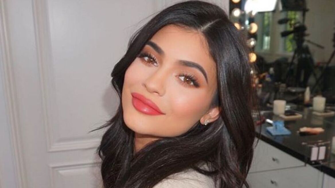 Η Kylie Jenner ανέβασε το πρώτο βίντεο με την κόρη της στο Snapchat 