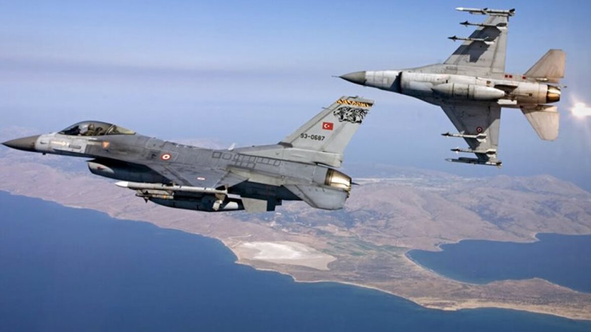 Τουρκικά F-16 έκαναν τον γύρο της Κύπρου