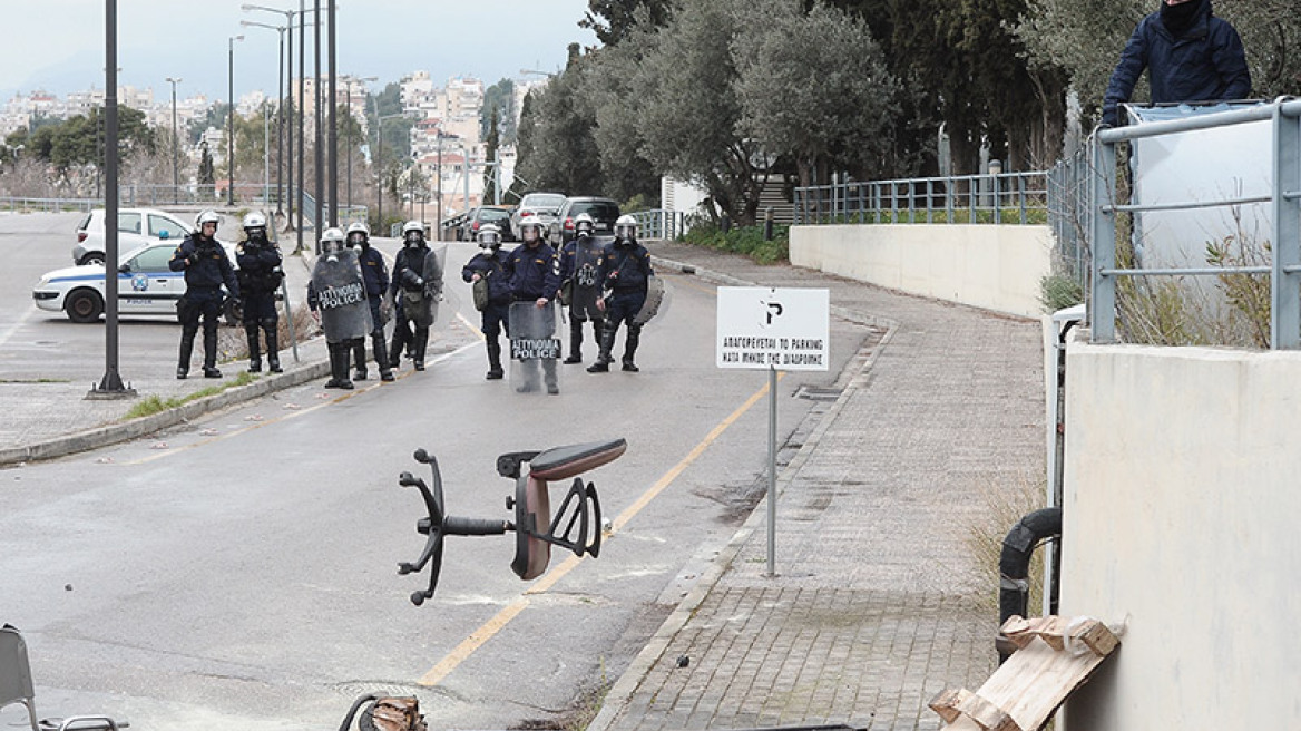 ΚΚΕ: Η επίθεση της αστυνομίας κατά αναπληρωτών εκπαιδευτικών δείχνει ποιον θεωρεί εχθρό η κυβέρνηση