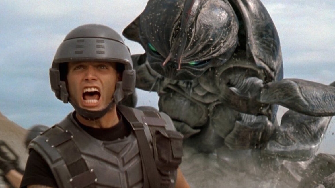 «Starship Troopers»: Ο Τραμπ θέλει να στείλει στρατιώτες στο... Διάστημα!