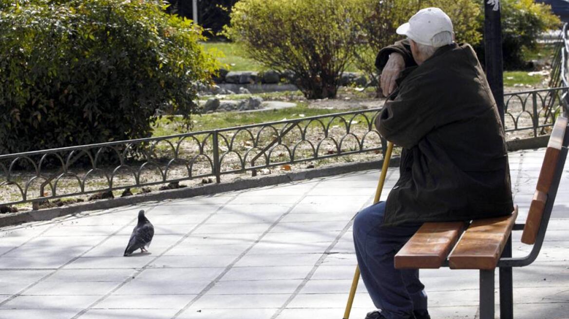 Έρχονται μεγάλες περικοπές για 7 στους 10 συνταξιούχους