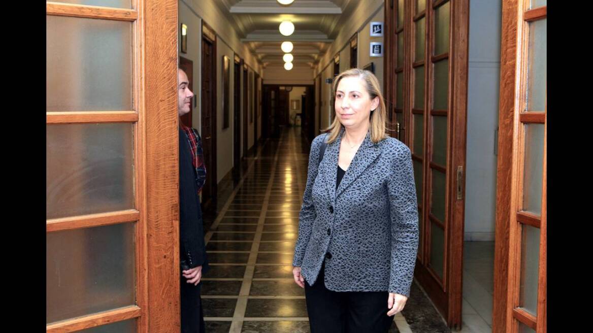 Ξενογιαννακοπούλου: 9.030 προσλήψεις μόνιμων στο Δημόσιο το 2019