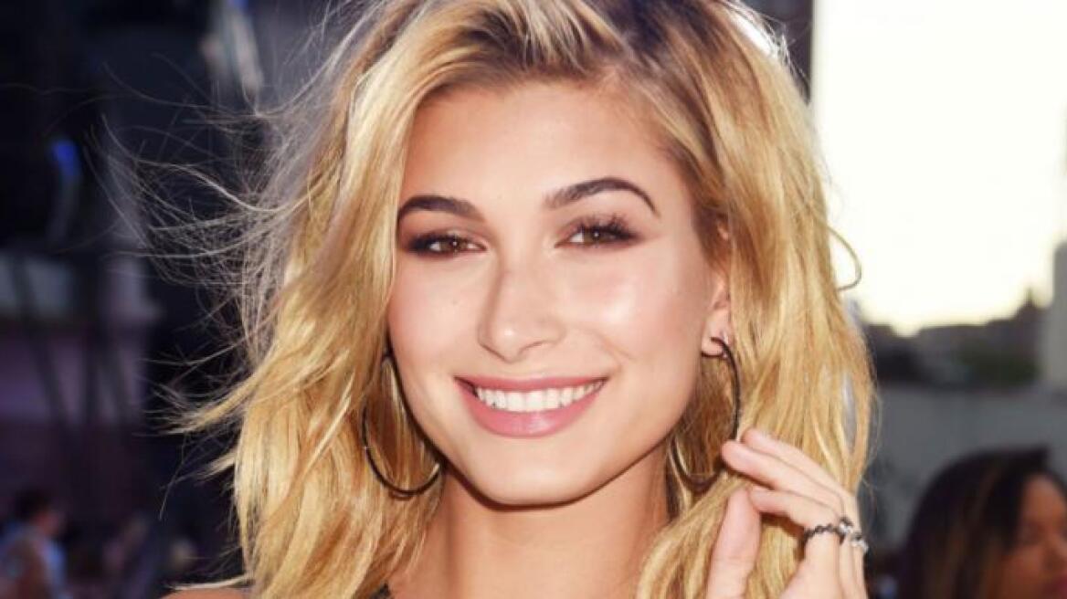 Hailey Baldwin: Παραδέχτηκε ότι... λιμοκτονεί για να έχει κορμάρα