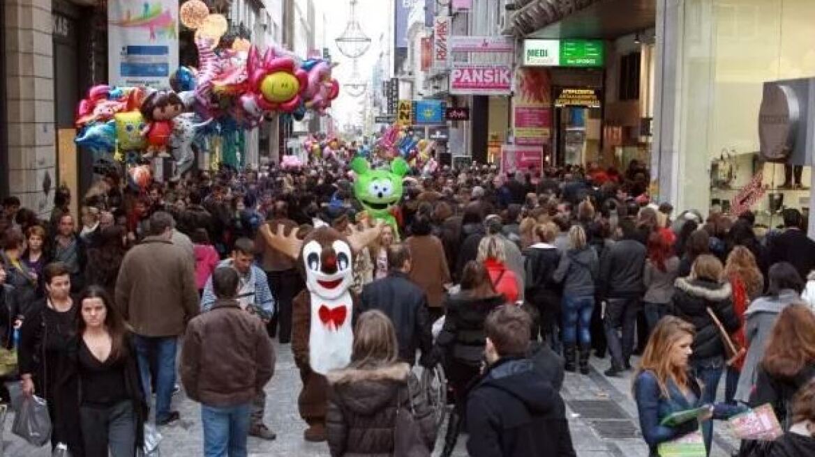 Χαμηλότερος ο χριστουγεννιάτικος τζίρος για 1 στις 2 επιχειρήσεις