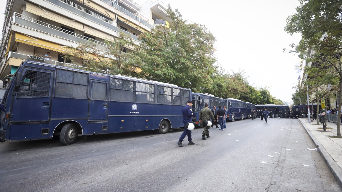 Απαγόρευση συγκεντρώσεων λόγω Μέρκελ