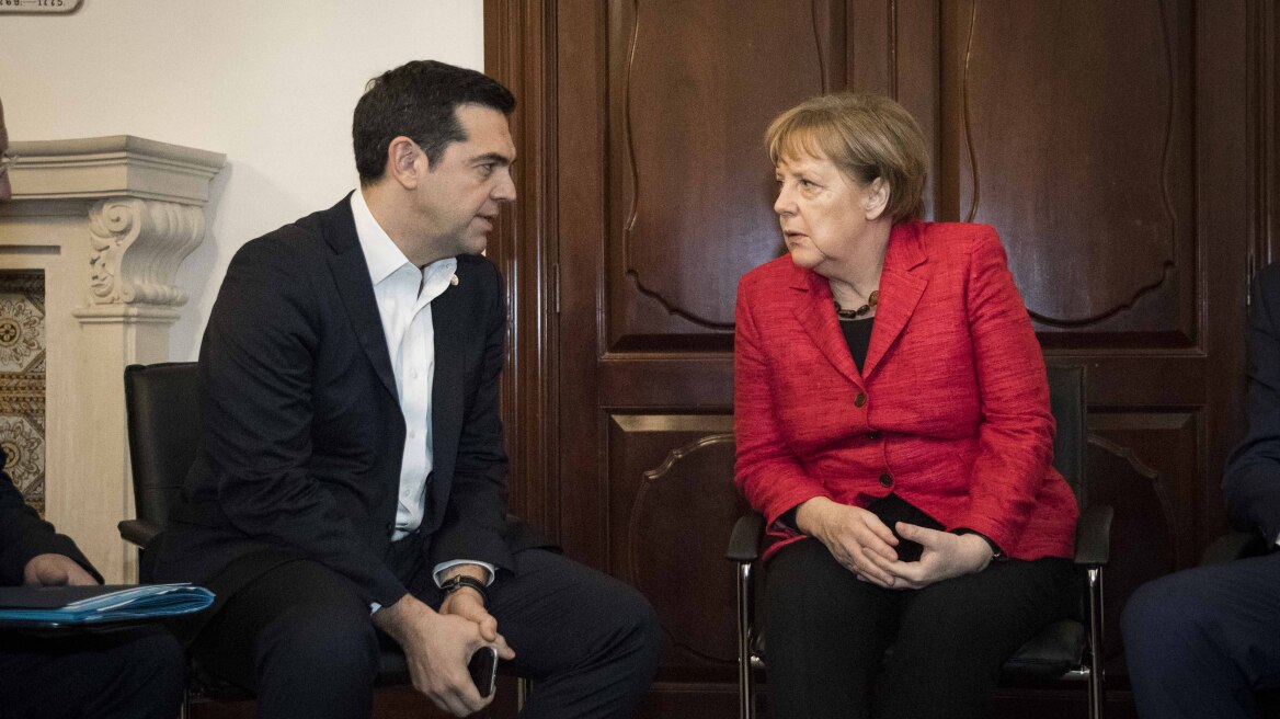 Από το «go back madame Merkel» στο «welcome Angela»