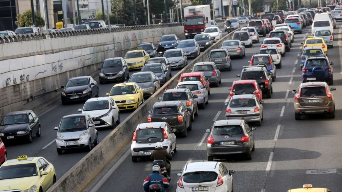 Διπλάσια από αύριο τα τέλη κυκλοφορίας για όσους δεν πληρώσουν μέχρι απόψε