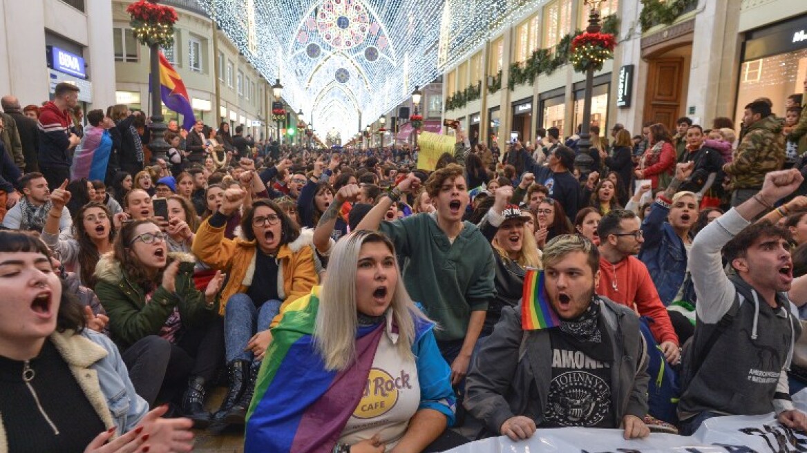 Ισπανία: Χιλιάδες γυναίκες στο δρόμο κατά του ακροδεξιού «Vox»