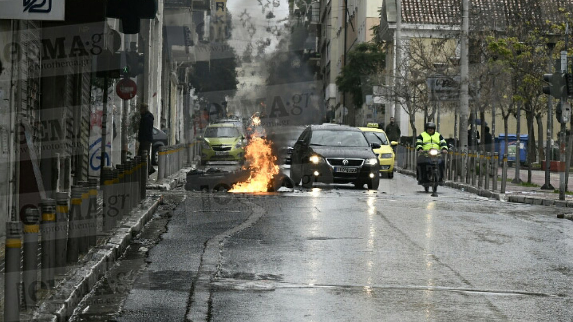 Άγνωστοι μαχαίρωσαν άντρα στη συμβολή Ασκληπιού και Σόλωνος