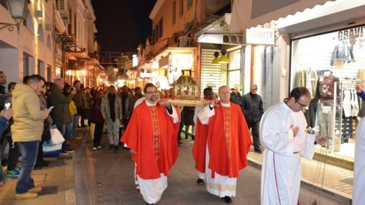 Η Μυτιλήνη τιμά τον Άγιο Βαλεντίνο