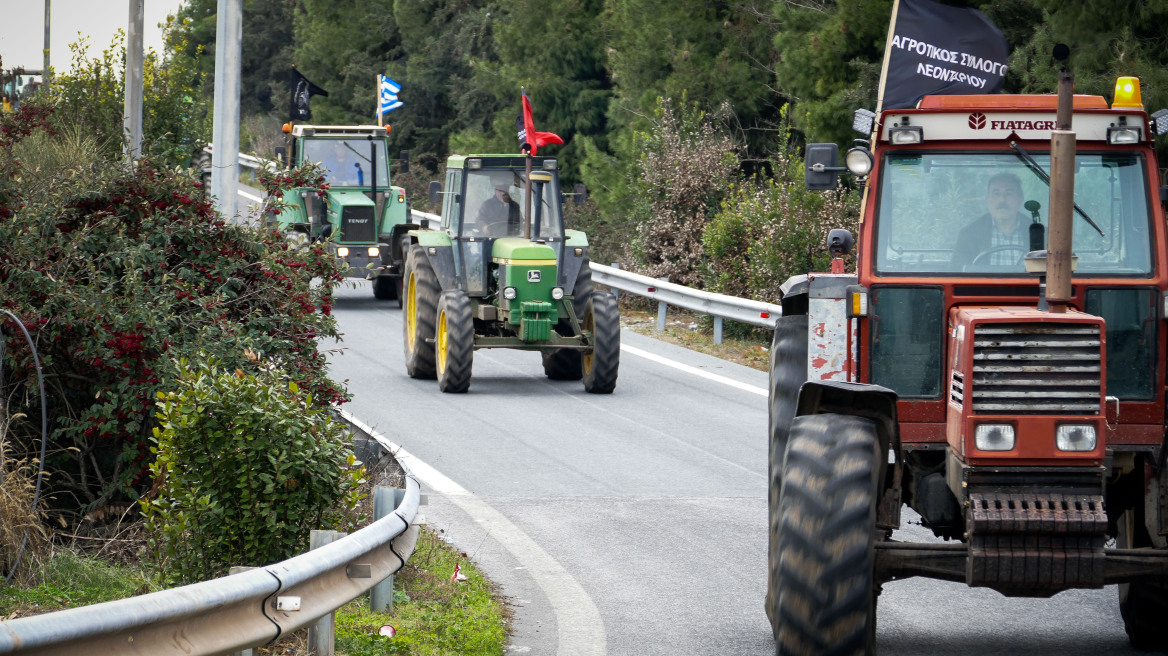 Αγρότες: Κατάληψη στην εφορία Σερρών - Σε αναμονή για νέες κινητοποιήσεις 