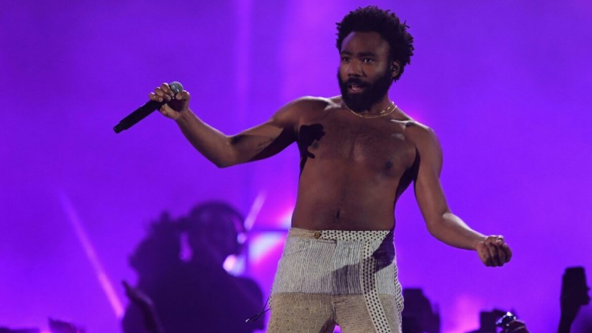 Ο Childish Gambino έγραψε ιστορία στα Grammys με το «This is America»