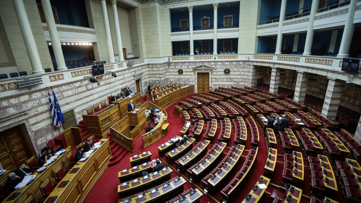 Στη Βουλή φέρνει η ΝΔ το θέμα των Πρότυπων Σχολείων