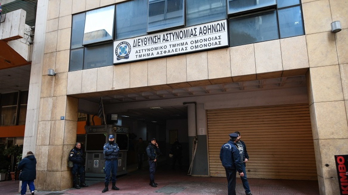 Από ισχαιμικό επεισόδιο και χρήση ουσιών προήλθε ο θάνατος του Νιγηριανού στο ΑΤ Ομόνοιας