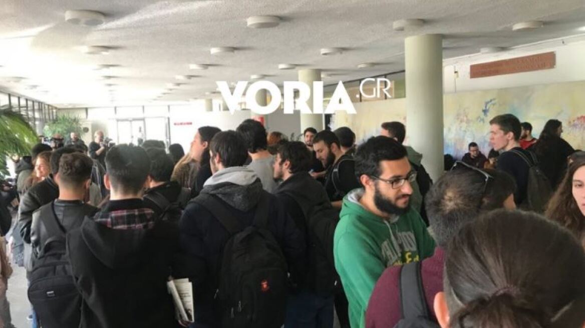 Κατάληψη στην Πρυτανεία του ΑΠΘ  για τις φοιτητικές εστίες