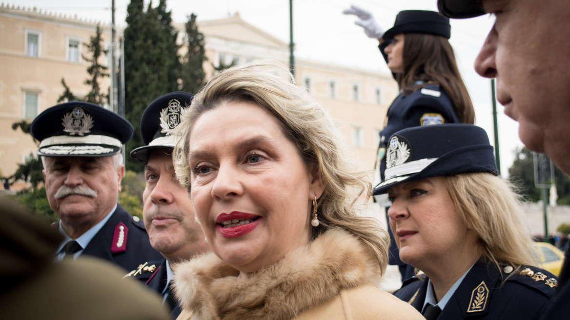 Παπακώστα: «Ναι στην Ευρώπη, αλλά όχι κι έτσι βρε αδέλφια»