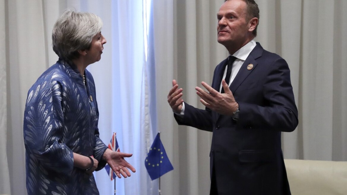 Brexit: «Ευέλικτη» παράταση 12 μηνών προτείνει ο Τουσκ 