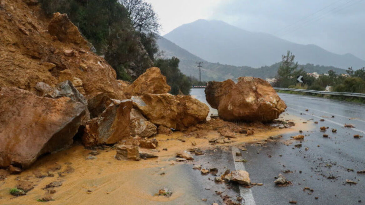 ΥΠΕΣ: Ενισχύσεις 2,9 εκατ. ευρώ σε δήμους για αποκατάσταση ζημιών από κακοκαιρία