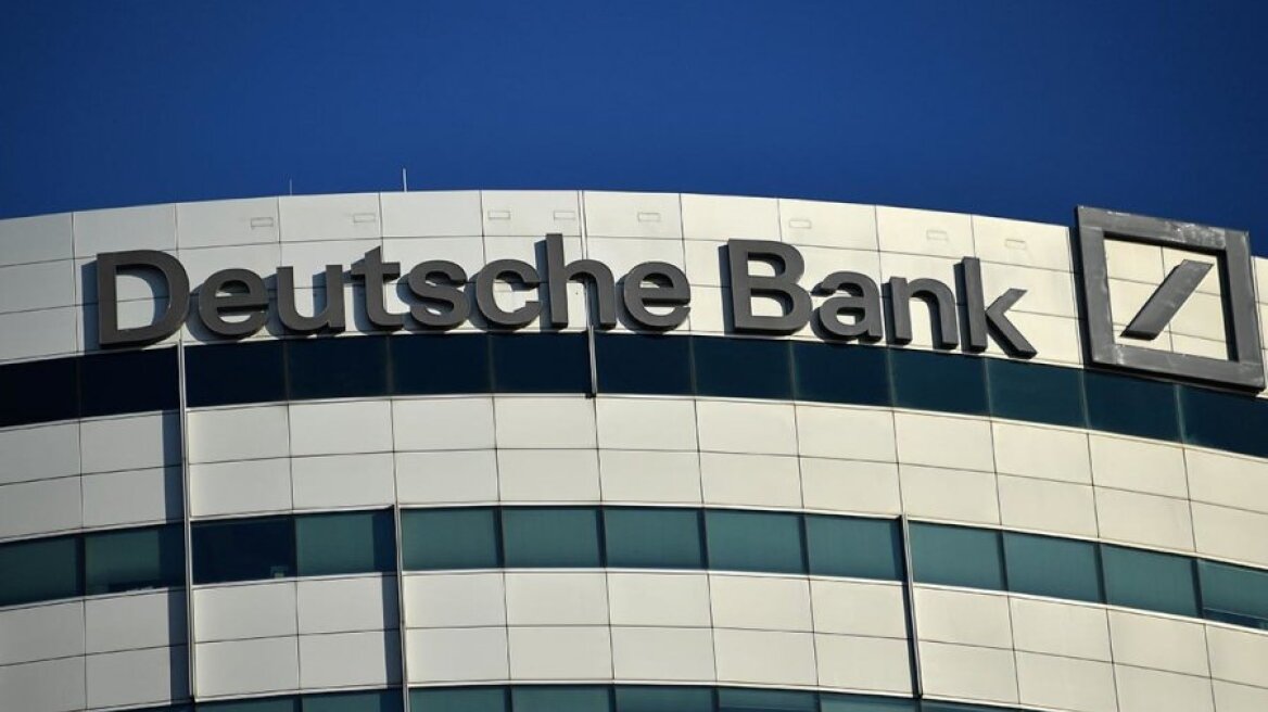 WSJ: Τη δημιουργία bad bank εξετάζει η Deutsche Bank