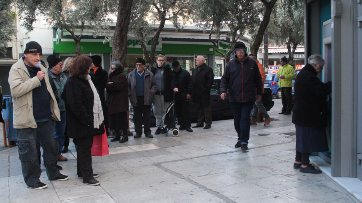 Ψυχρολουσία για συνταξιούχους: «Τεχνικό πρόβλημα» έκοψε ως και 100 ευρώ από τις συντάξεις