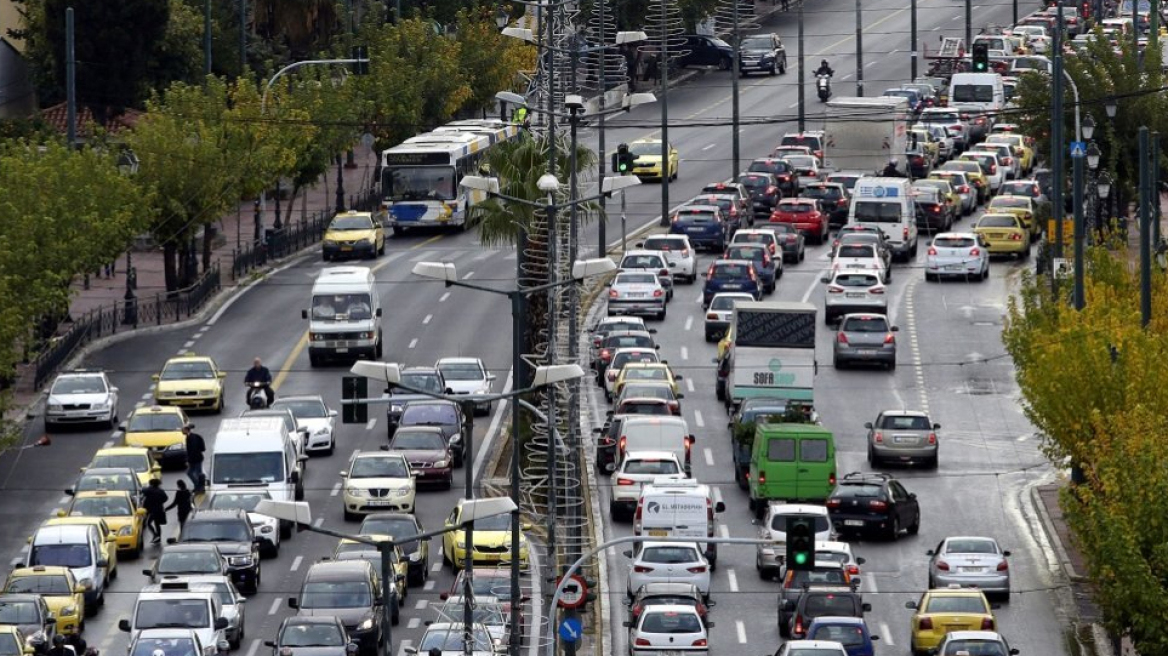 Πάσχα 2019: Φεύγουν και οι τελευταίοι - Πώς θα κινηθούν λεωφορεία, μετρό, ηλεκτρικός στην Αθήνα