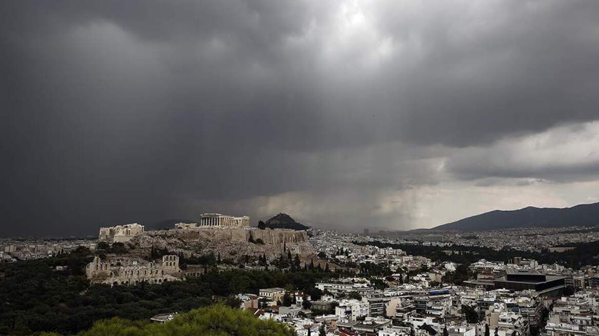 Ο καιρός σήμερα: Έρχονται βροχές και καταιγίδες - Σε ποιες περιοχές θα είναι έντονα τα φαινόμενα 