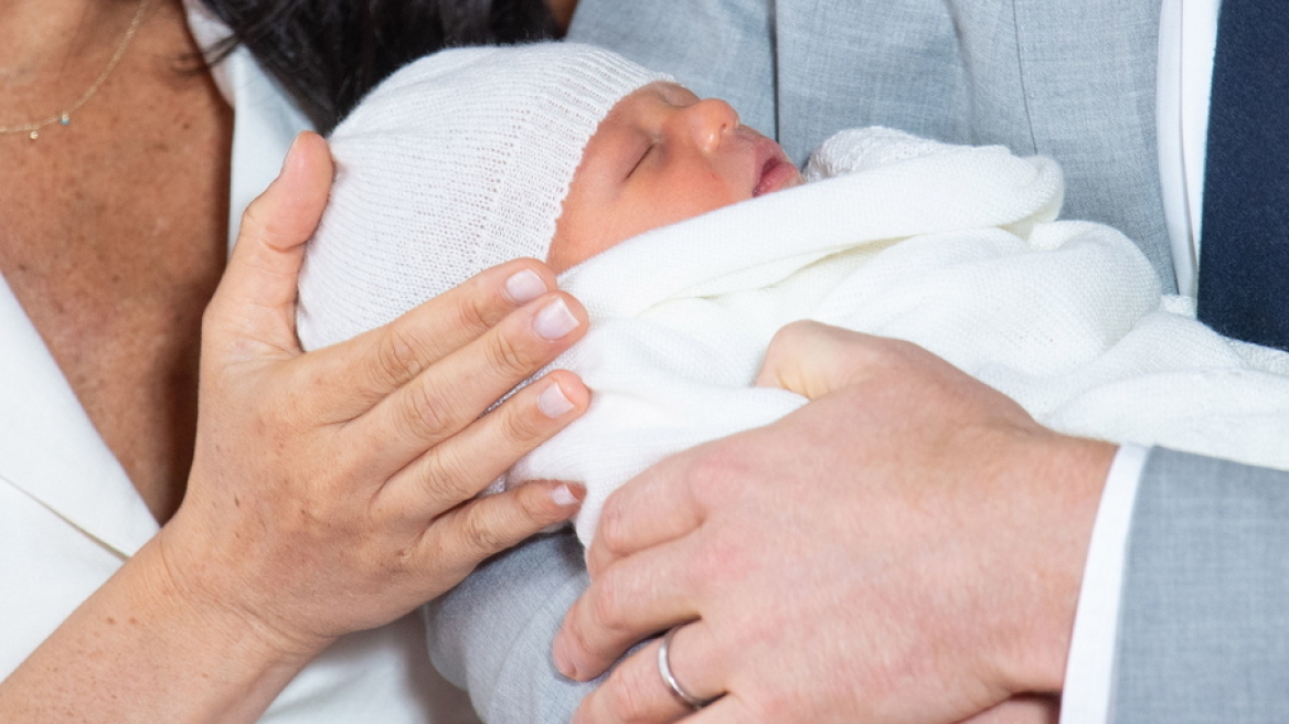 Baby Sussex: Το δώρο που ο πρίγκιπας Χάρι θα κρύψει στον κήπο για τον Άρτσι