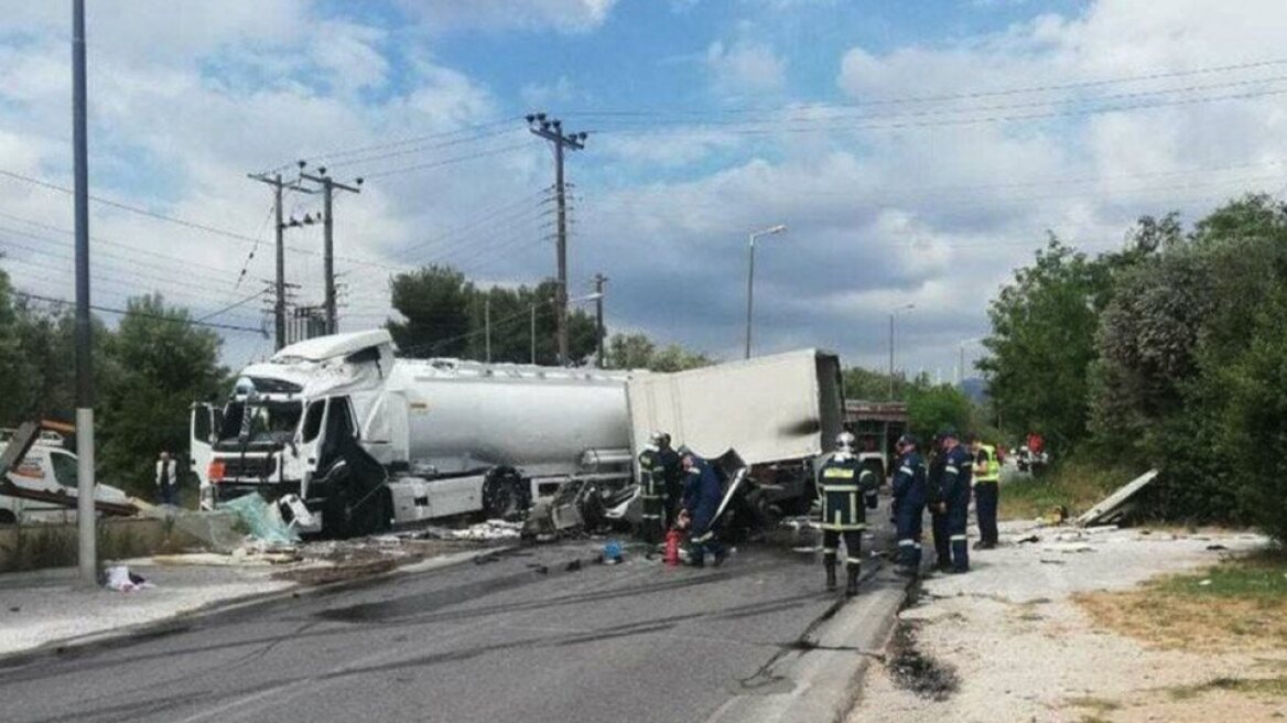 Ανοιχτός ο δρόμος στην Κορωπίου-Μαρκοπούλου μετά το θανατηφόρο τροχαίο με βυτιοφόρο