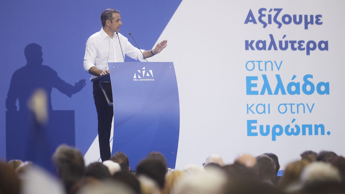 Μητσοτάκης: Εξήγγειλε άμεσες προσλήψεις σε νοσοκομεία, σχολεία και αστυνομία