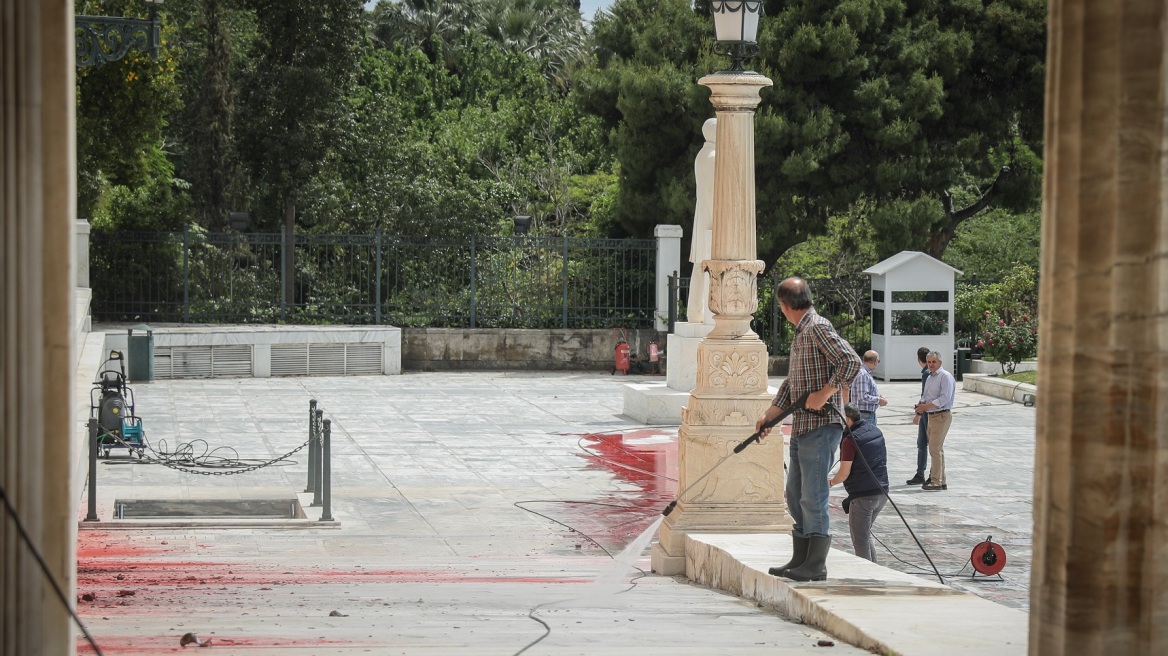 ΣΥΡΙΖΑ: Αντιδημοκρατική ενέργεια η επίθεση στη Βουλή