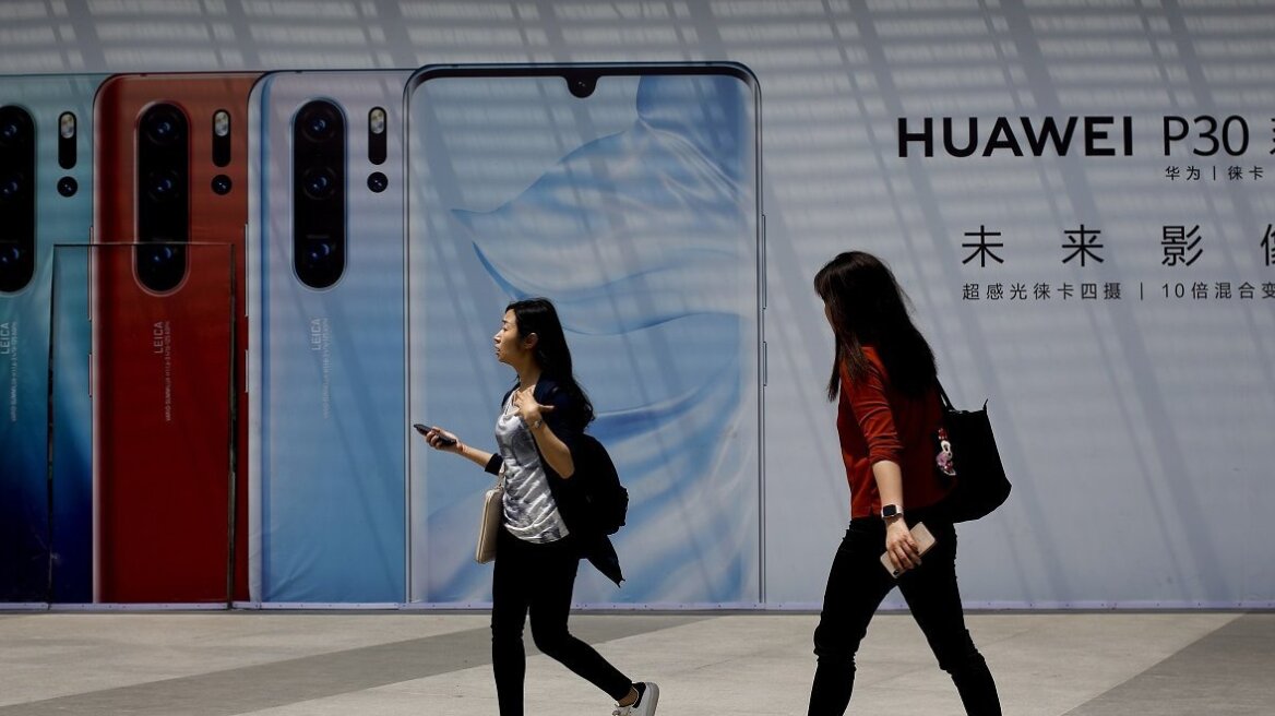 Η αντεπίθεση της Huawei: Αντικαθιστά το λειτουργικό Android με το Ark OS