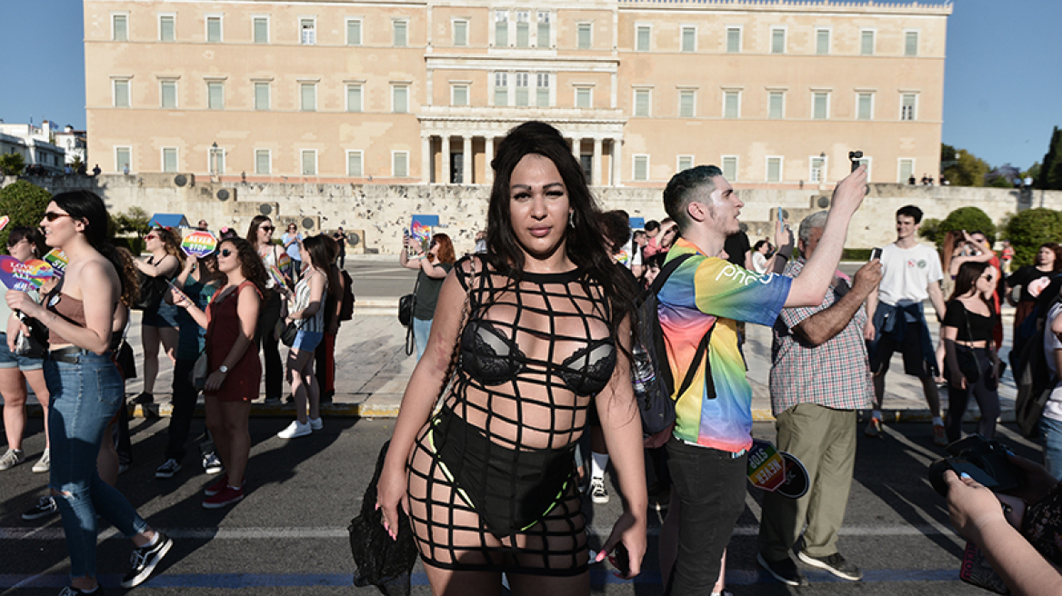 Athens Pride 2019: Δείτε βίντεο από τη μεγάλη παρέλαση