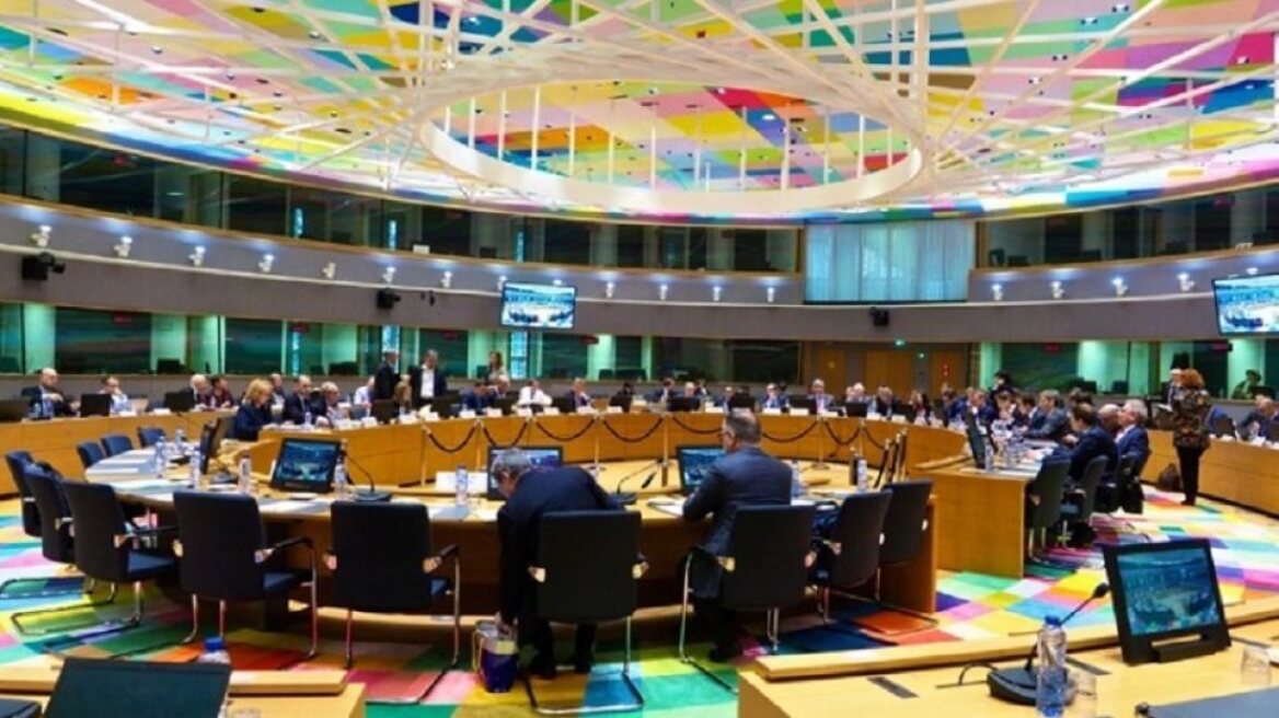 Eurogroup: Η κυβέρνηση δεν βάζει στο τραπέζι την πρόωρη αποπληρωμή του ΔΝΤ