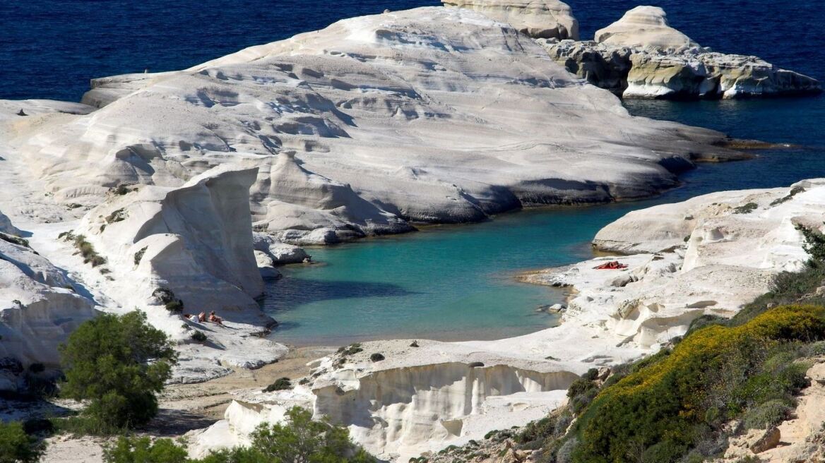 Μια ελληνική παραλία στις καλύτερες στον κόσμο για ταξίδια τον Σεπτέμβριο