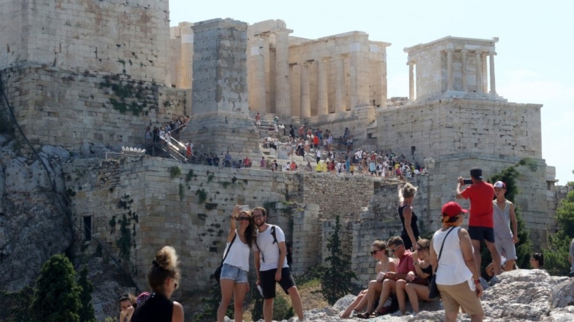 Η Αθήνα δημοφιλέστερος προορισμός στην Ελλάδα τον Ιούνιο