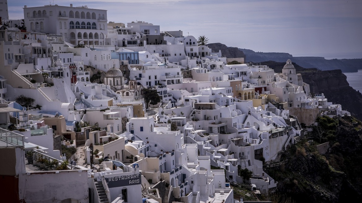 Η Σαντορίνη είναι η περιοχή της Ελλάδας με τα περισσότερα posts στο Instagram