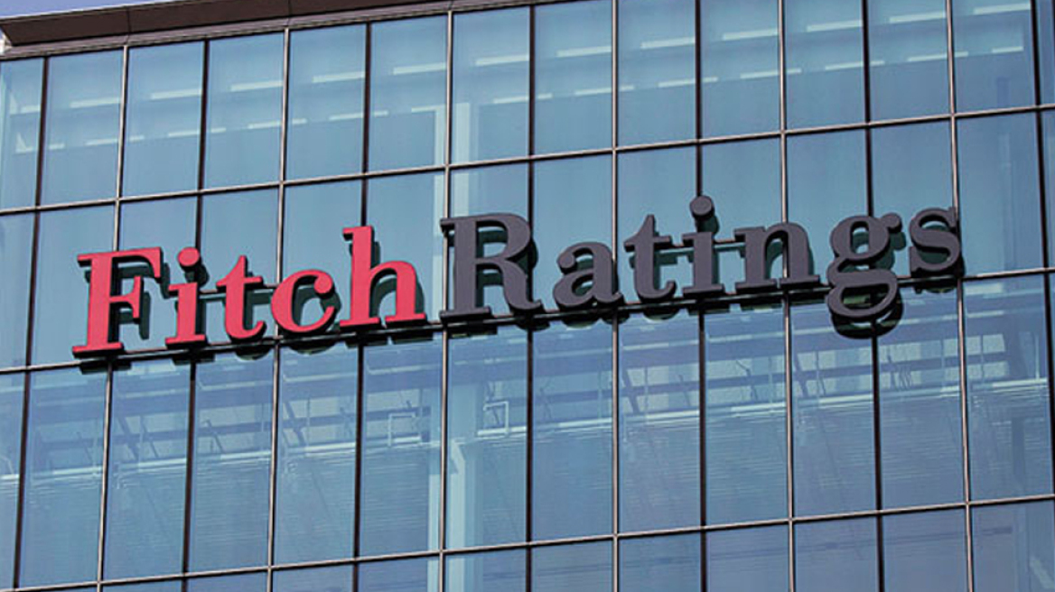 Fitch: Η νίκη της ΝΔ φέρνει επενδύσεις και εδραιώνει την πολιτική σταθερότητα στην Ελλάδα