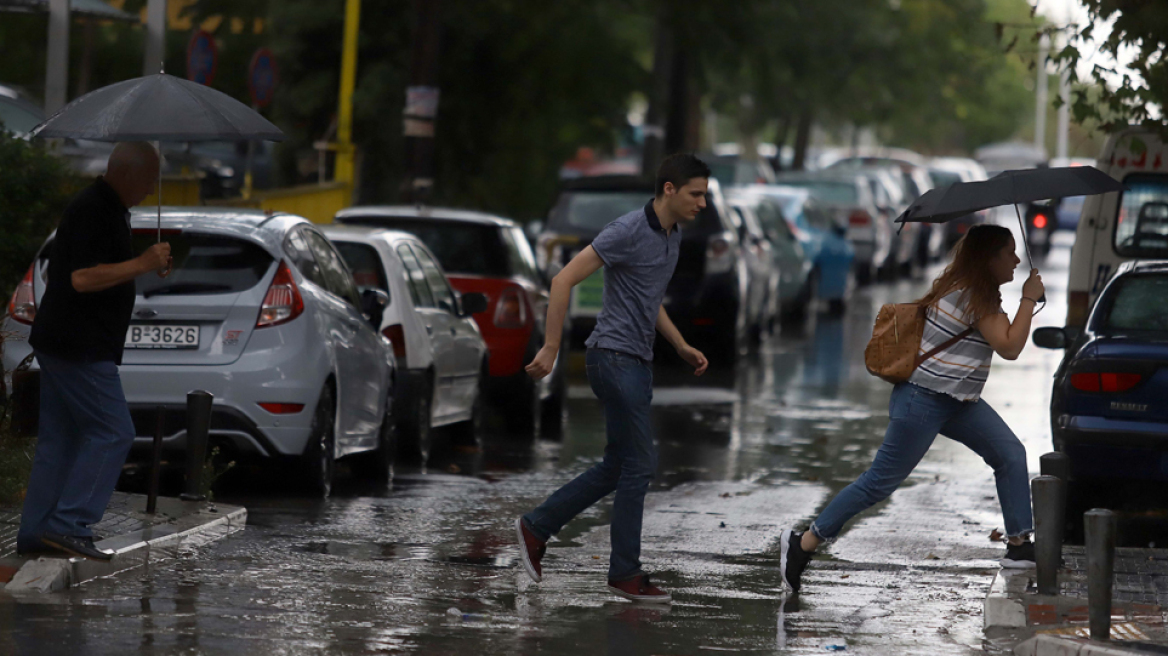 Καιρός-Έκτακτο δελτίο επιδείνωσης: Έρχονται βροχές και καταιγίδες μέχρι το Σάββατο