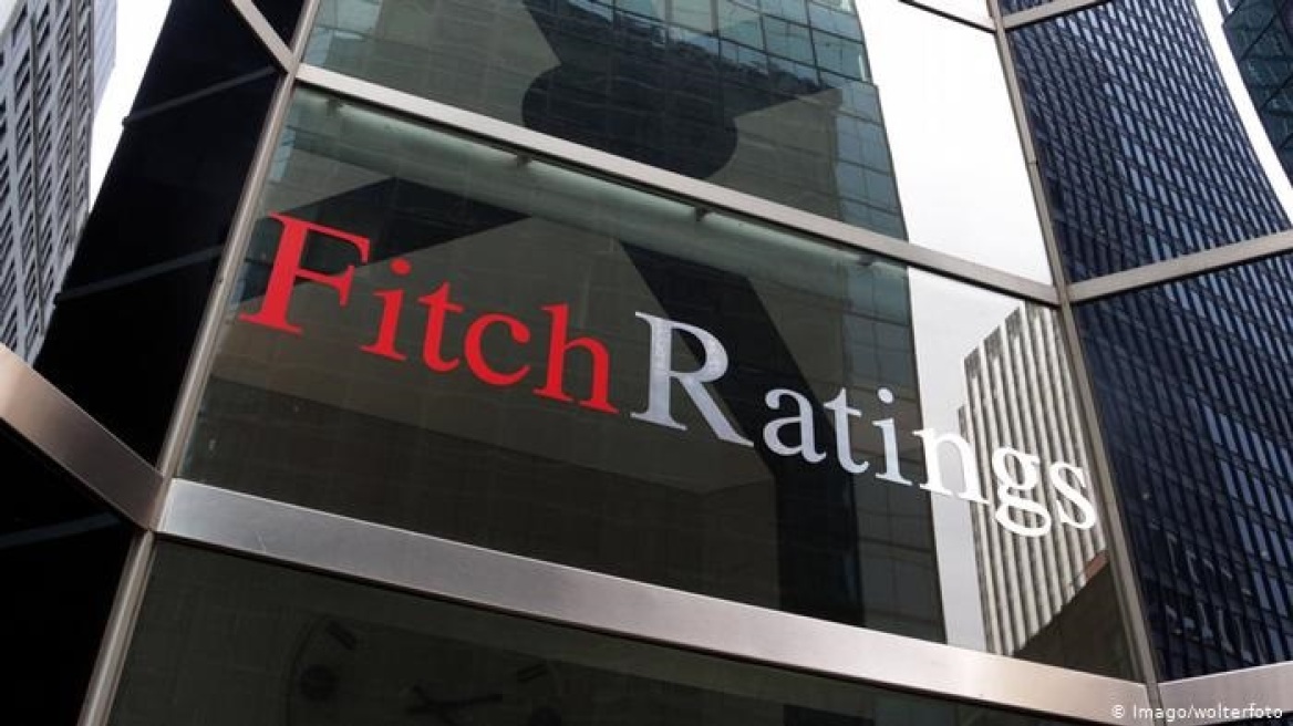 Ο οίκος Fitch υποβάθμισε το αξιόχρεο τουρκικών τραπεζών 