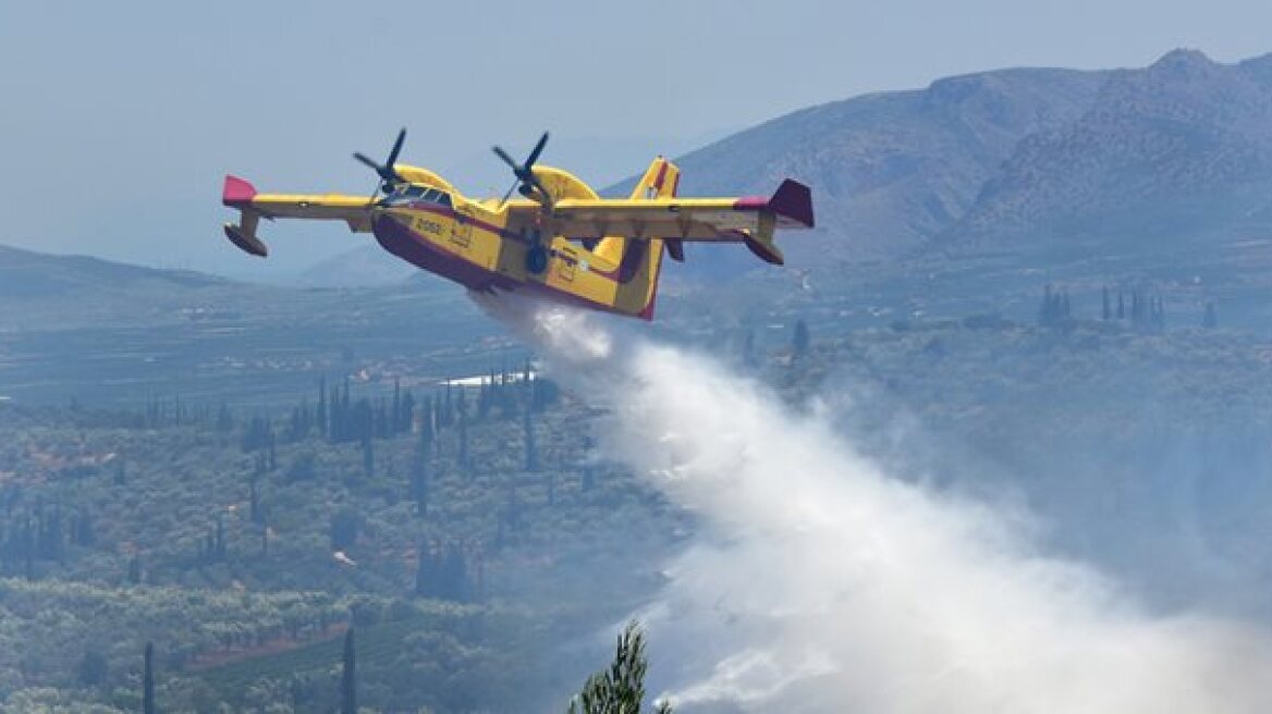 Υπό μερικό έλεγχο η φωτιά στη Σάμη Κεφαλονιάς