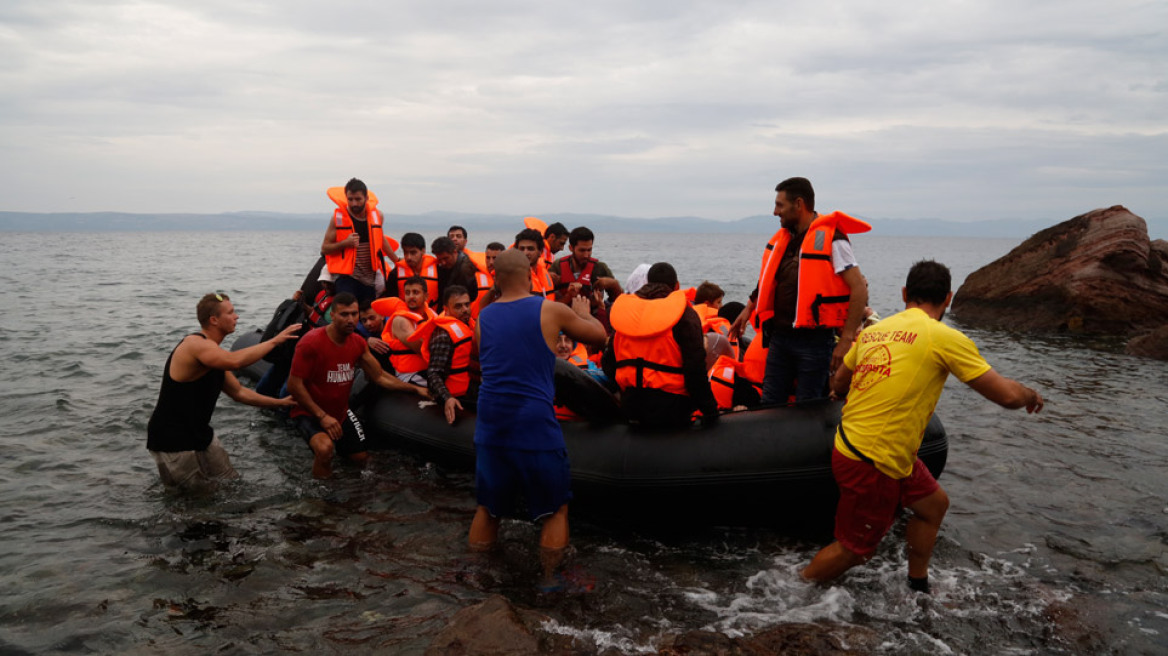 Προσφυγικό: «Κόκκινος» συναγερμός για την έξαρση των προσφυγικών ροών στα νησιά