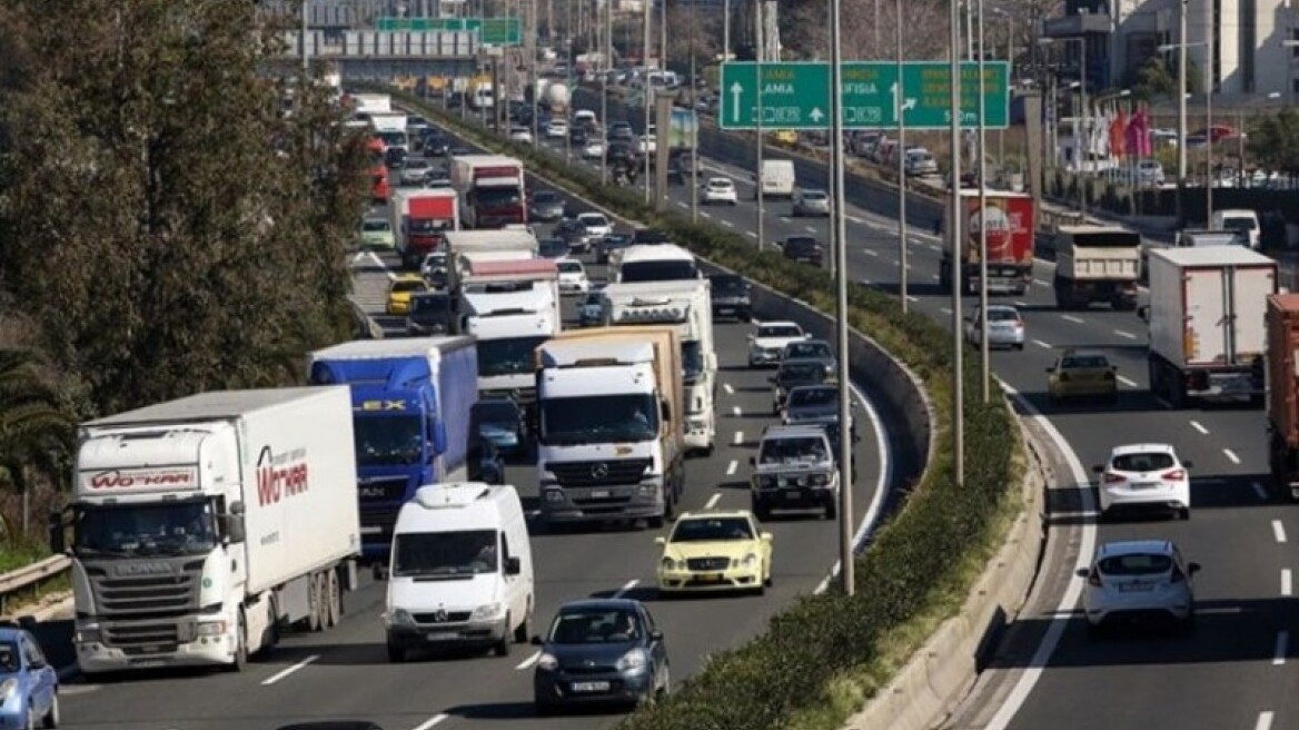 Κίνηση τώρα: Μεγάλο μποτιλιάρισμα στον Κηφισό στο ρεύμα προς Πειραιά - Δείτε Live 