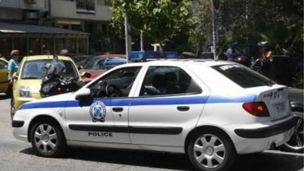 Με πυροβολισμούς λήστεψαν τράπεζα στην Πάργα